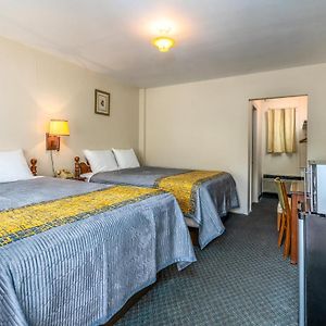 Standard Double Room Two Double Beds